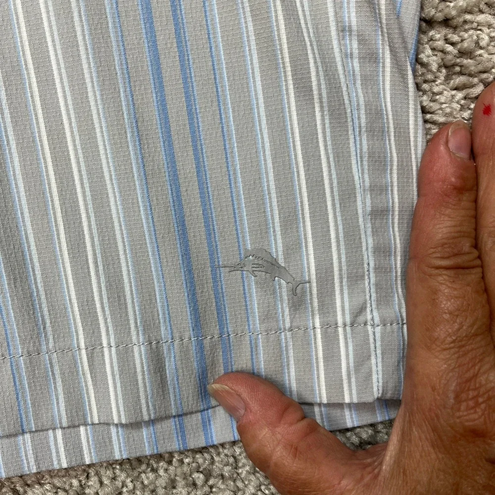 Tommy Bahama Boracay Shorts Mens 30 Gray Blue Striped Stretch Performance Marlin